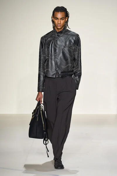 Look 22